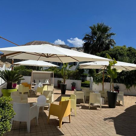 Il Caimano B & B, Con Piscina Dal 13 Luglio Al 31 Agosto Vulcano  Kültér fotó