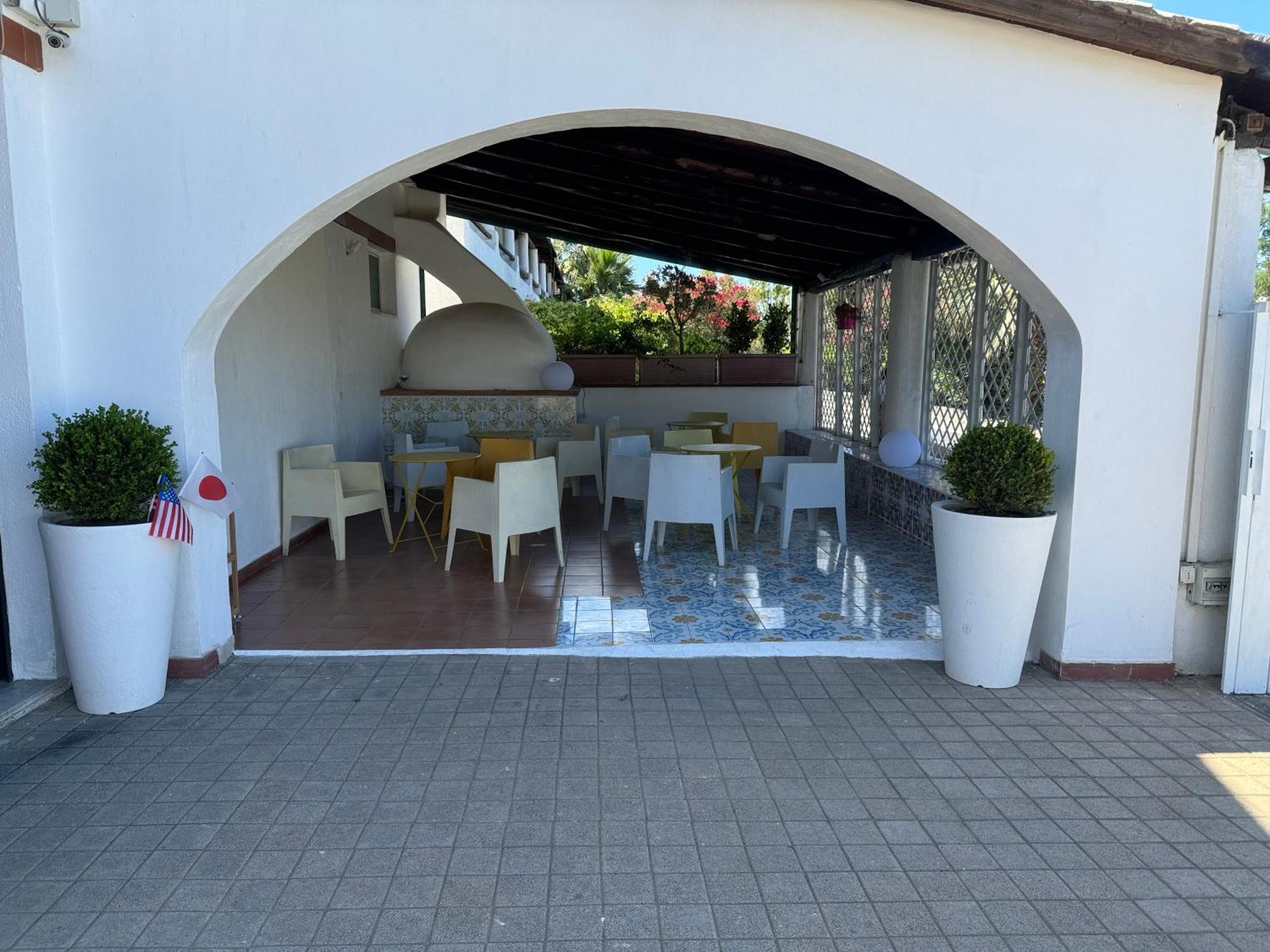 Il Caimano B & B, Con Piscina Dal 13 Luglio Al 31 Agosto Vulcano  Kültér fotó
