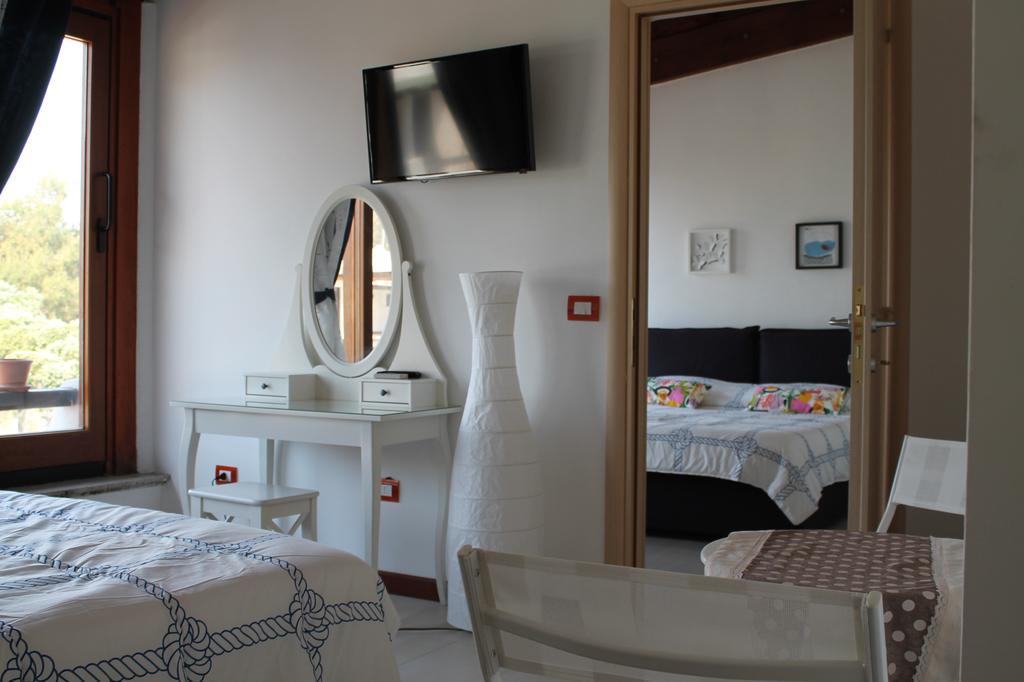 Il Caimano B & B, Con Piscina Dal 13 Luglio Al 31 Agosto Vulcano  Szoba fotó
